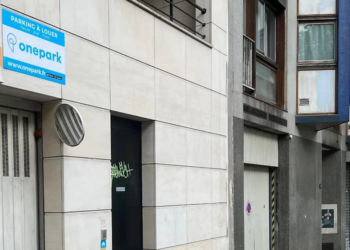 Apartment Home In Paris With View, 15Min Direct To Center